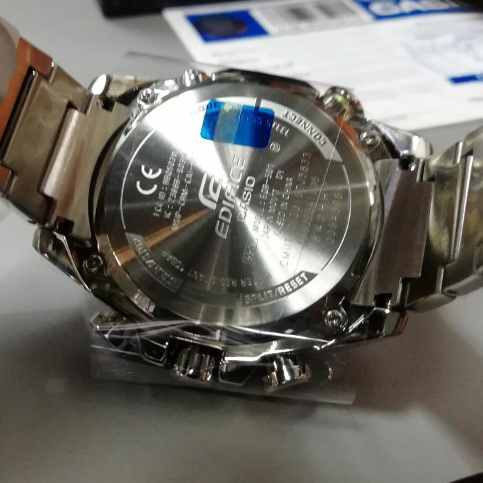 Casio Edifice EQB-501D-1A задняя крышка Casio Edifice EQB-501D-1A задняя крышка