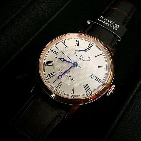 обратите внимание на качество цыферблата Orient SEL09001W0