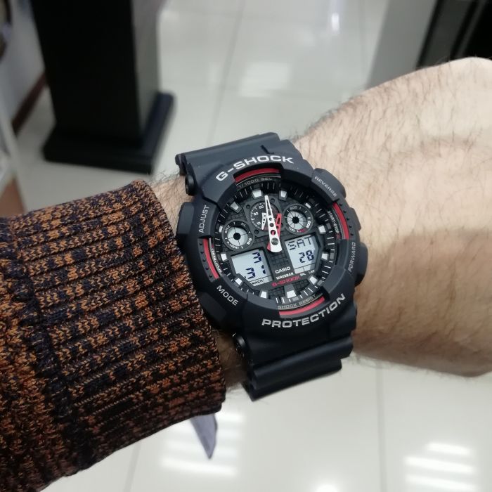 Casio G-Shock GA-100-1A4 на руке