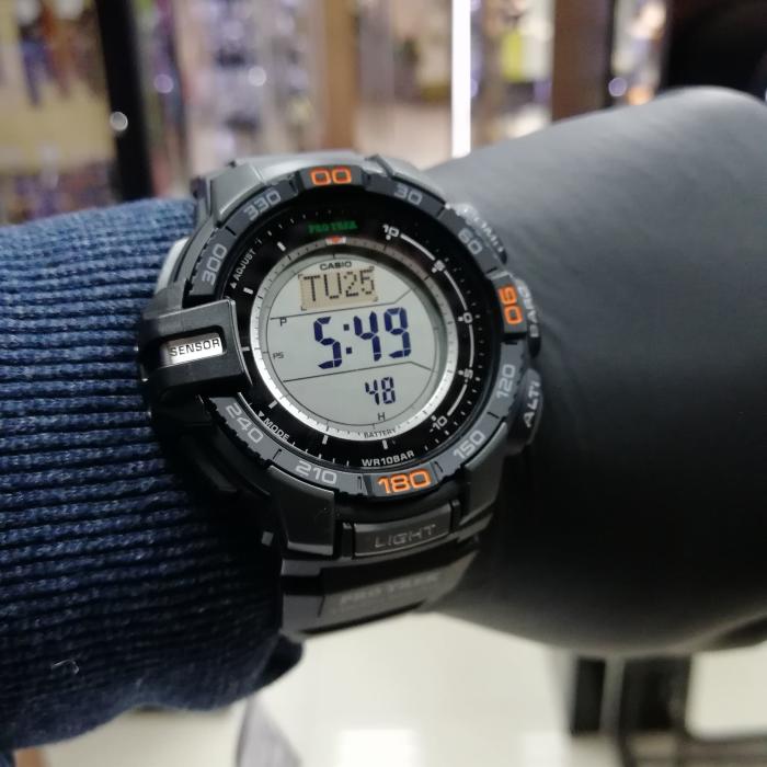 PRG-270-1E на руке