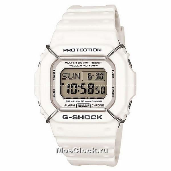 Casio G-Shock DW-D5600P-7E Casio G-Shock DW-D5600P-7E